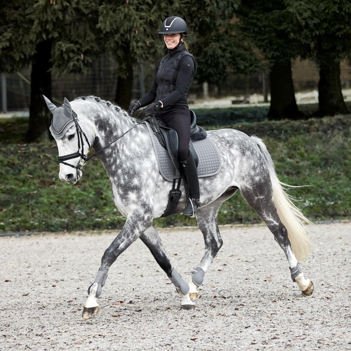 HORZE Adepto Quilted Quick-Dry Dressage Saddle Pad for Horses with Two-Tone Trim